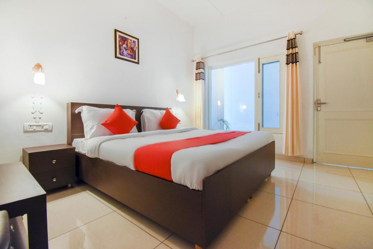 โอโย 75460 สกายไฮ เรซิเดนซี Hotel ลูดิฮานา ภายนอก รูปภาพ